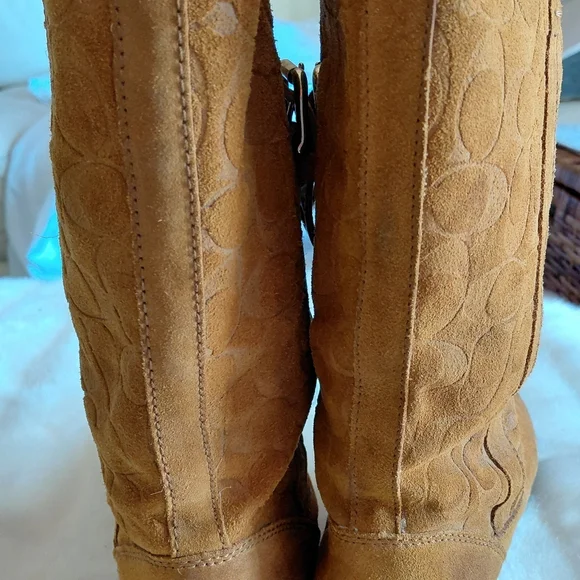 Coach White Fur-Lined Boot Size 8.5 - Picture 4 of 8